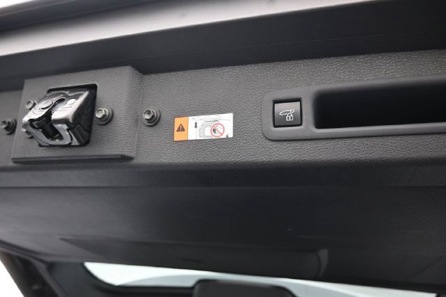 Used 2025 Toyota Sienna XLE Woodland Edition AWD/4WD image 21