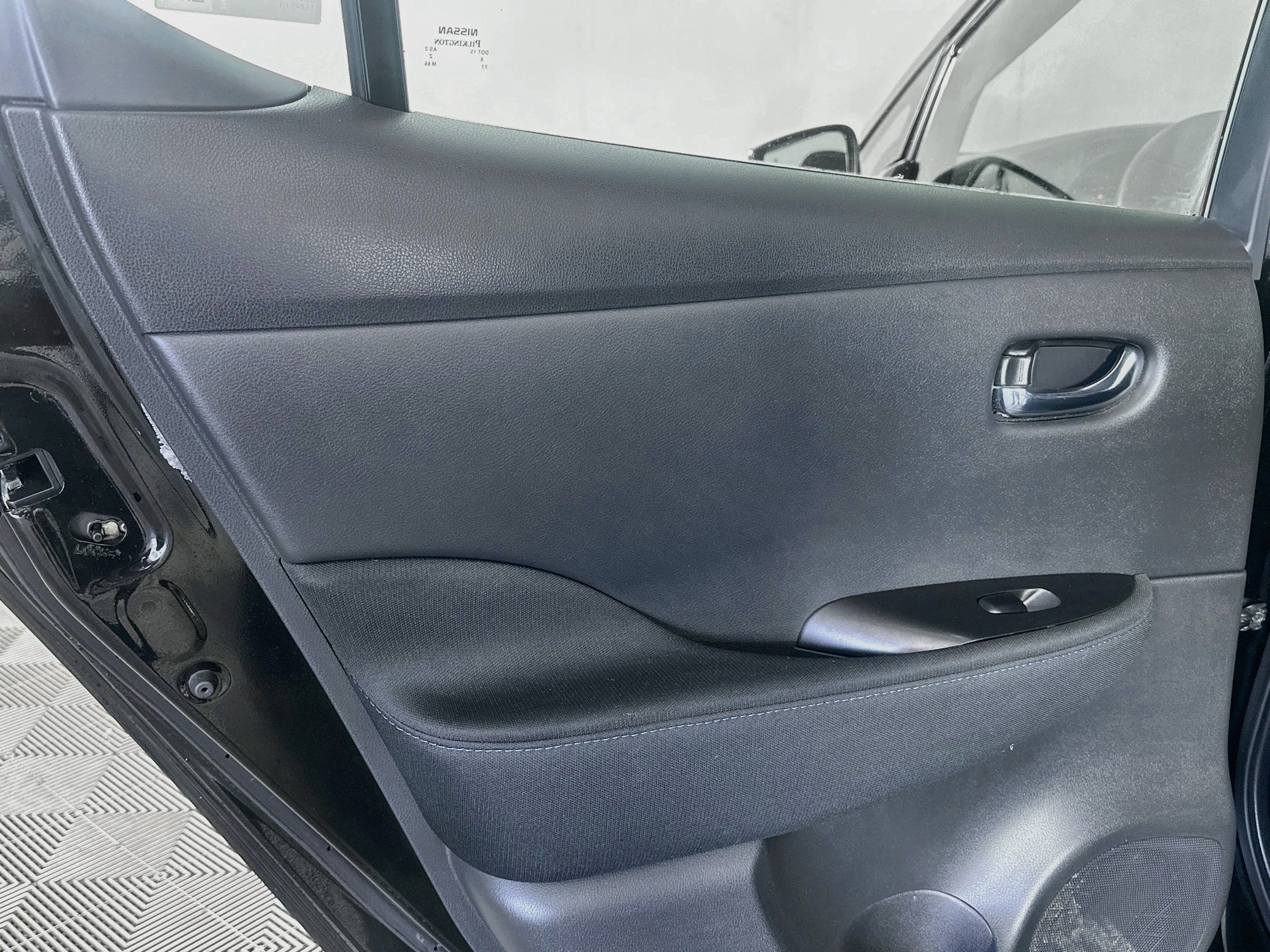 Used 2024 Nissan Leaf S FWD image 25