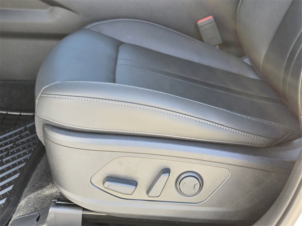 New 2026 Kia Sorento X-Line EX image 25