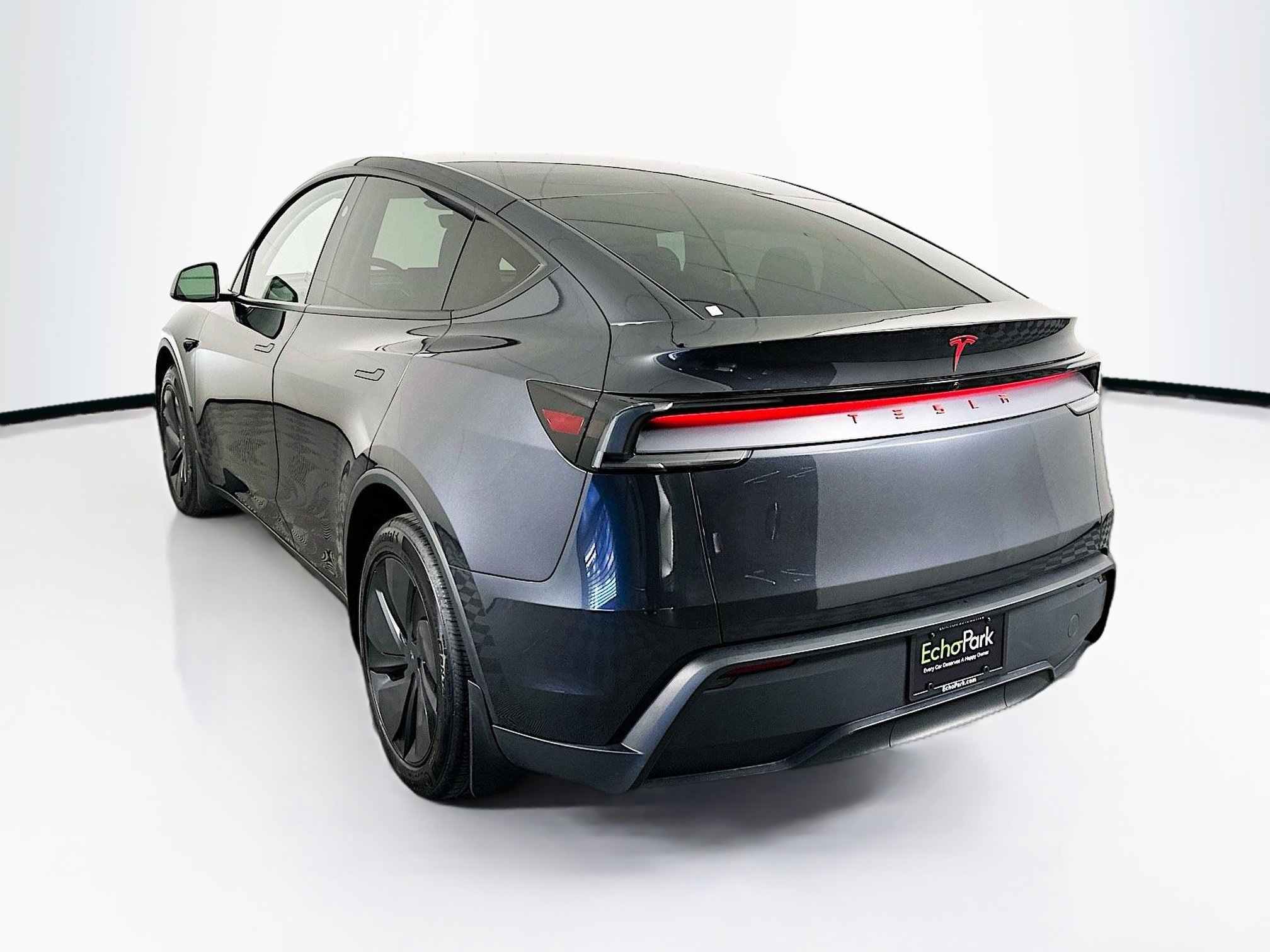 Used 2026 Tesla Model Y 2WD image 5