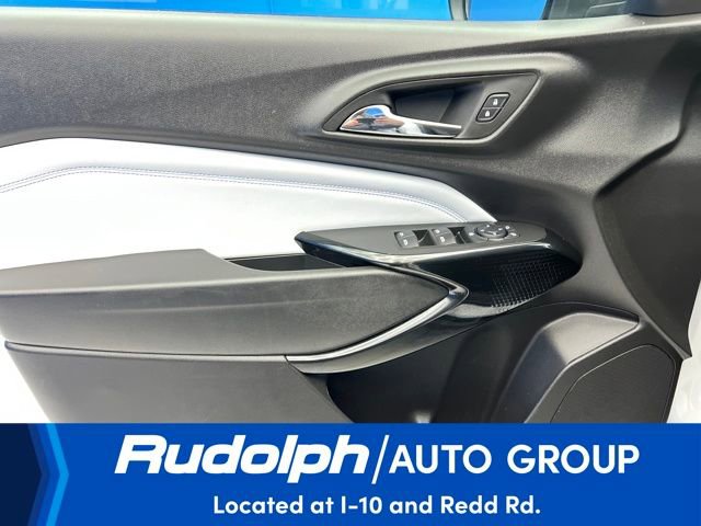 Used 2025 Chevrolet Trax LT image 10