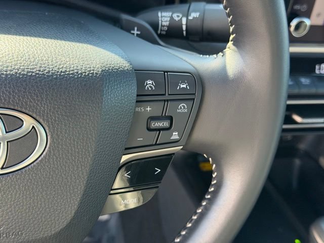 Used 2025 Toyota Camry SE FWD image 22