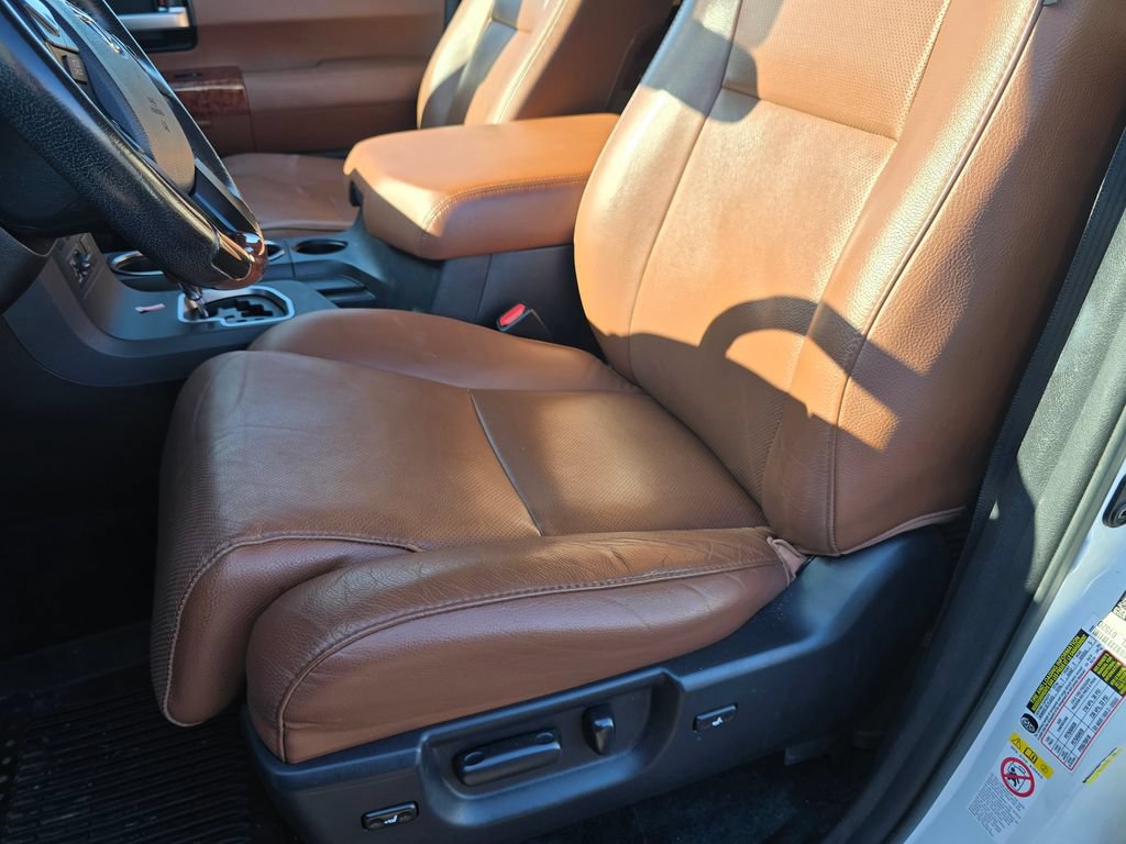 Used 2018 Toyota Sequoia Platinum AWD/4WD image 15