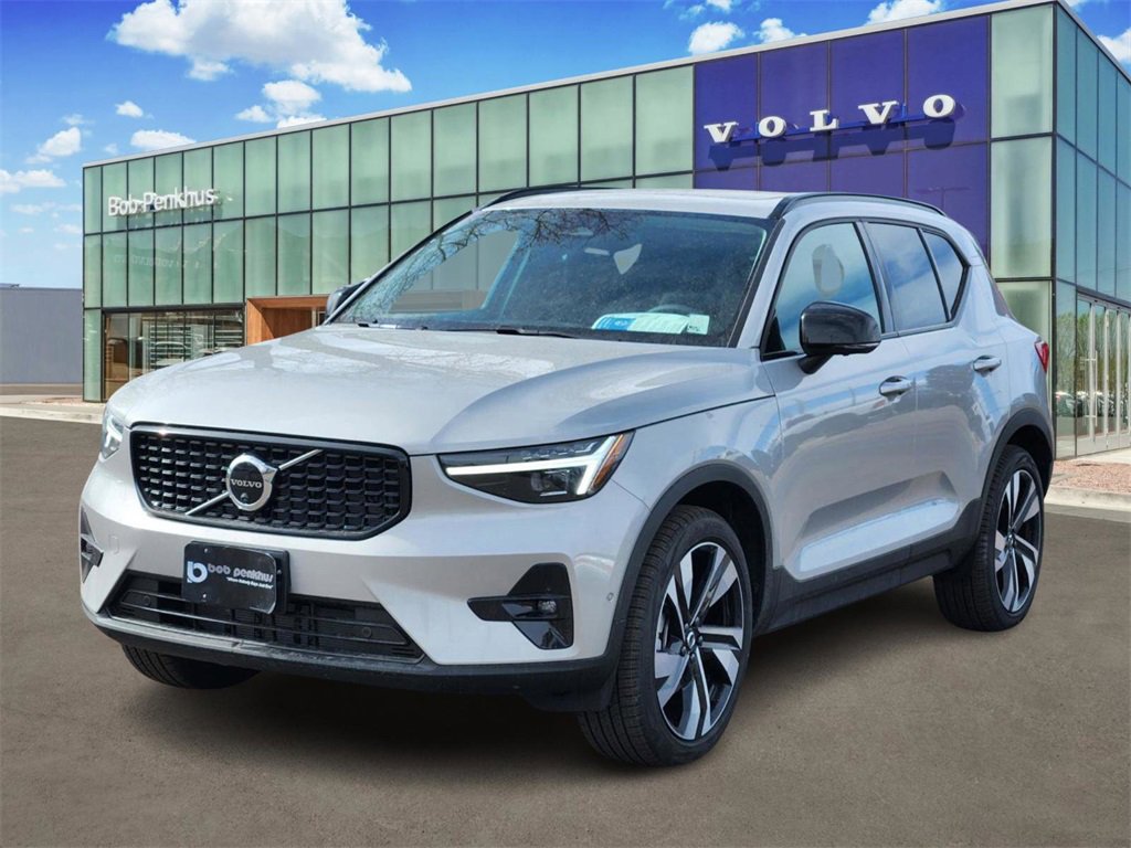 New 2025 Volvo XC40 B5 Ultra w/ Climate Package image 22