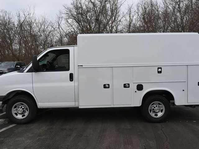 New 2026 Chevrolet Express 3500 w/ Power Convenience Package image 10