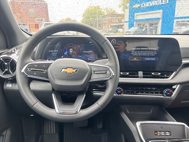 New 2026 Chevrolet Equinox LT w/ Convenience Package II AWD/4WD image 16