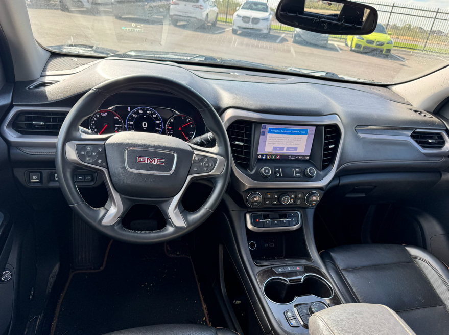 Used 2023 GMC Acadia AT4 w/ Technology Package AWD/4WD image 3