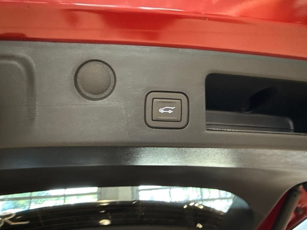 New 2027 GMC Terrain Elevation w/ Elevation Premium Package AWD/4WD image 18