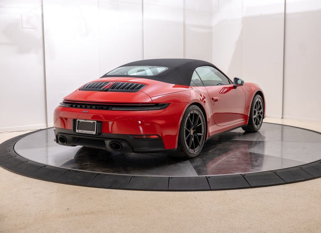 Used 2025 Porsche 911 Carrera T RWD image 7