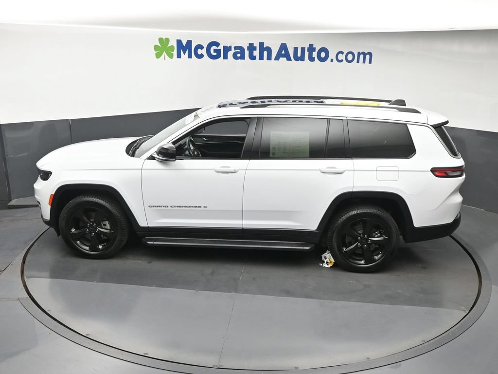 Used 2022 Jeep Grand Cherokee L Limited AWD/4WD image 27