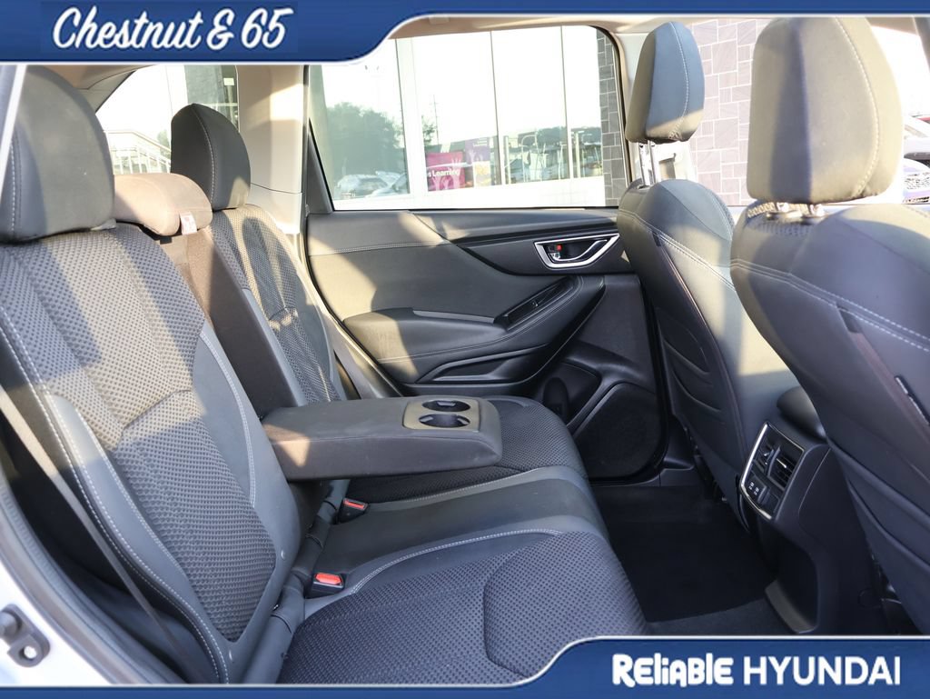Used 2020 Subaru Forester Premium AWD/4WD image 12