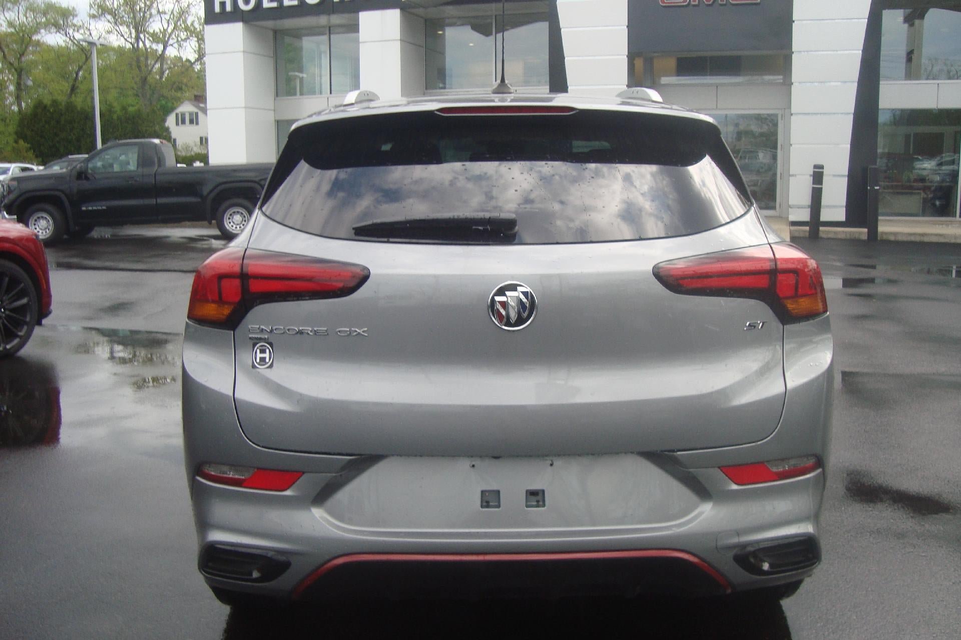 Certified 2023 Buick Encore GX Select w/ Sport Touring Package AWD/4WD image 5