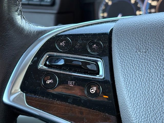 Used 2015 Cadillac Escalade Luxury image 19