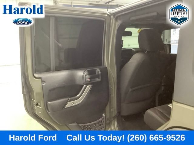 Used 2015 Jeep Wrangler Unlimited Sport w/ Quick Order Package 24S AWD/4WD image 12