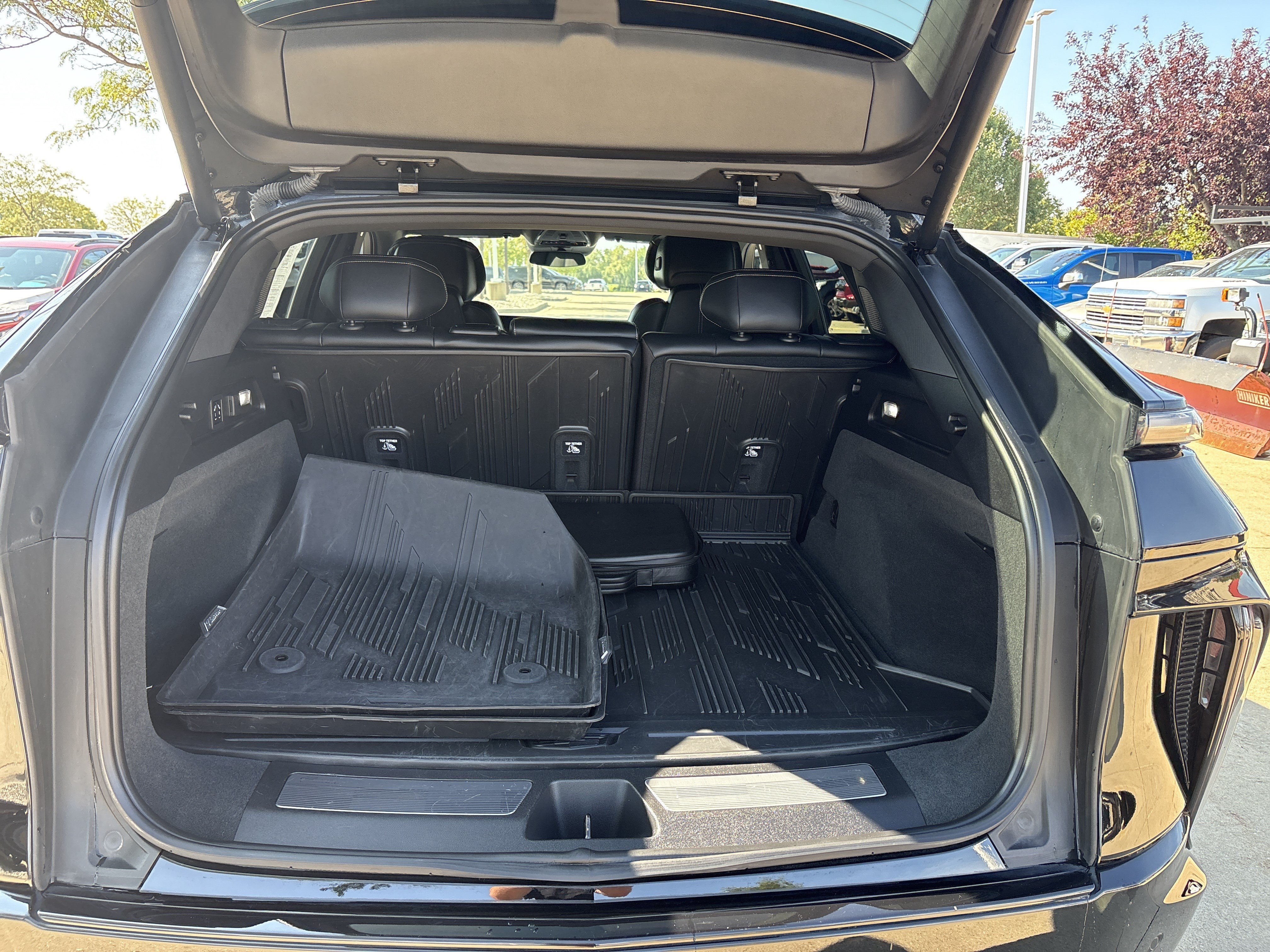 Used 2024 Cadillac Lyriq Sport w/ LPO, Floor Liner Package AWD/4WD image 14