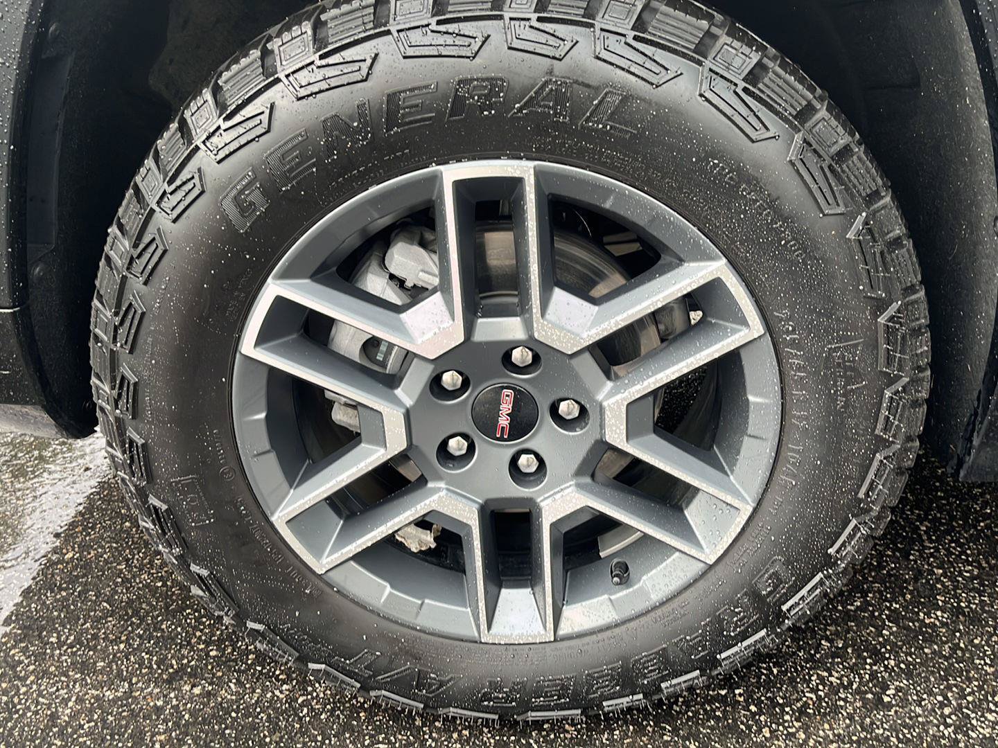 Certified 2026 GMC Terrain AT4 w/ Convenience Package III AWD/4WD image 35