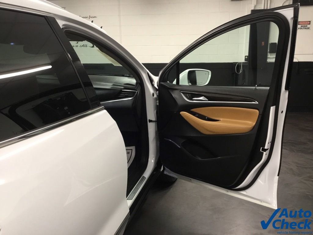 Used 2018 Buick Enclave Essence image 43