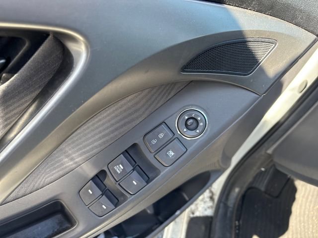 Used 2013 Hyundai Elantra GLS w/ Preferred Pkg image 16