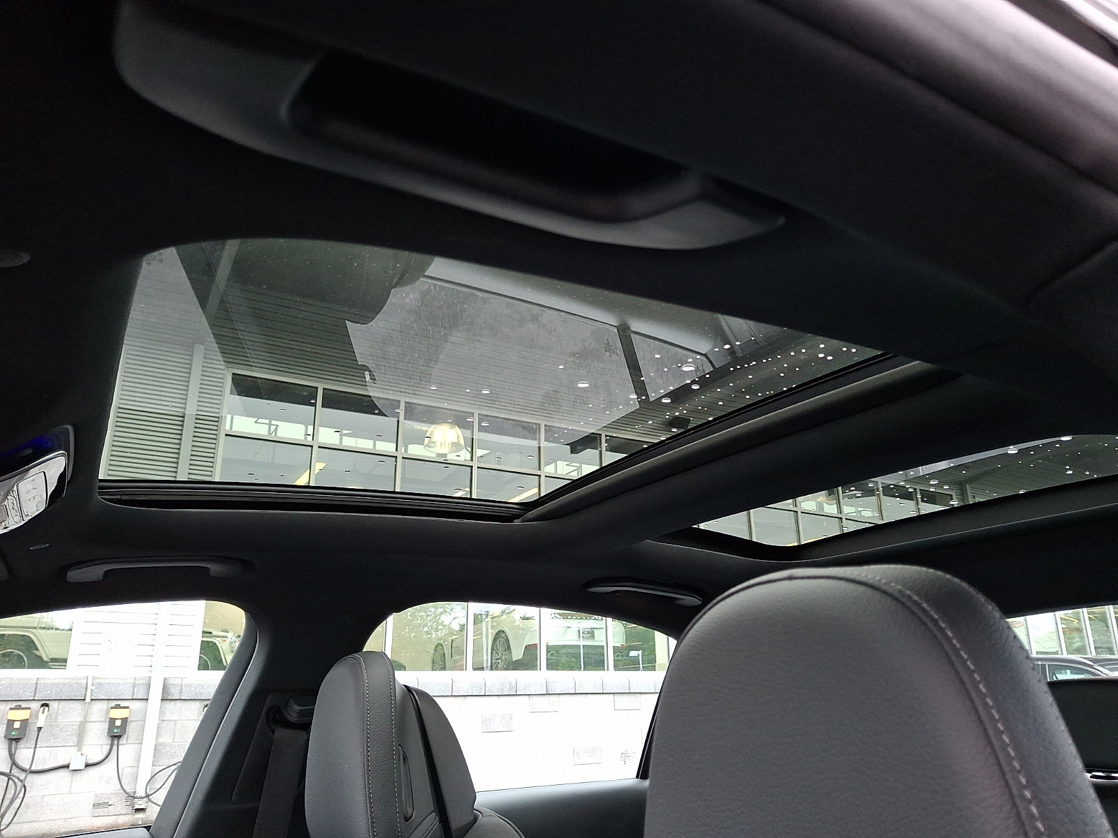 Used 2024 Mercedes-Benz C 300 4MATIC Sedan image 21