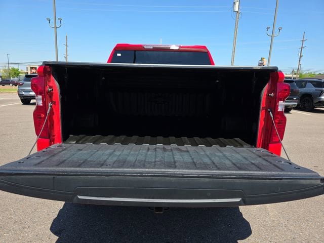 Used 2024 Chevrolet Silverado 1500 Custom Trail Boss w/ LPO, Dark Essentials Package AWD/4WD image 13