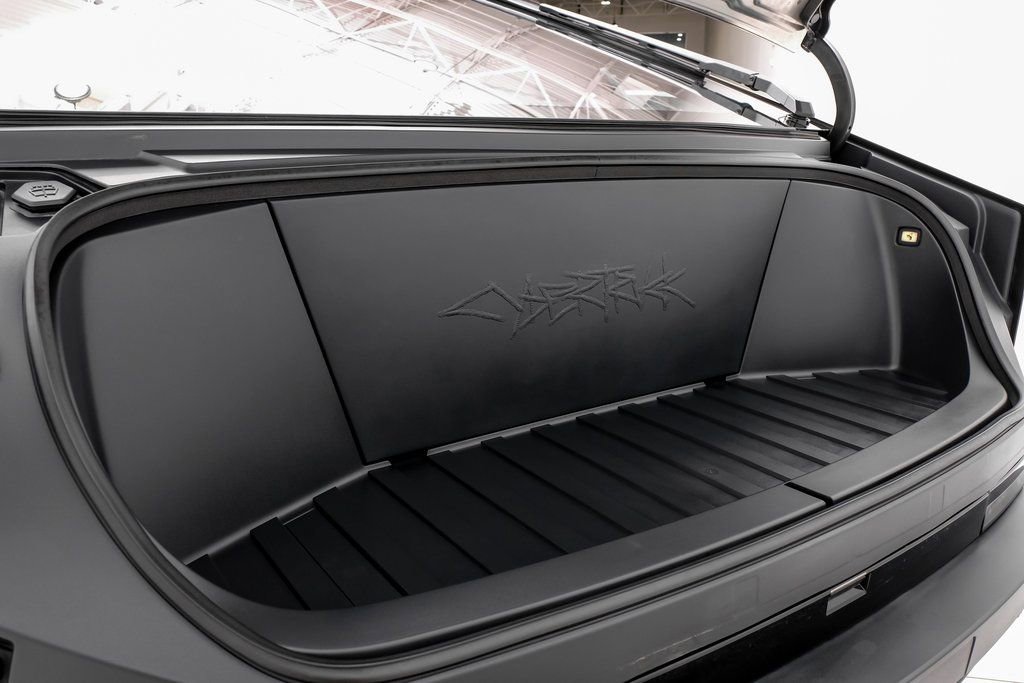 Used 2024 Tesla Cybertruck AWD Crew Cab image 54