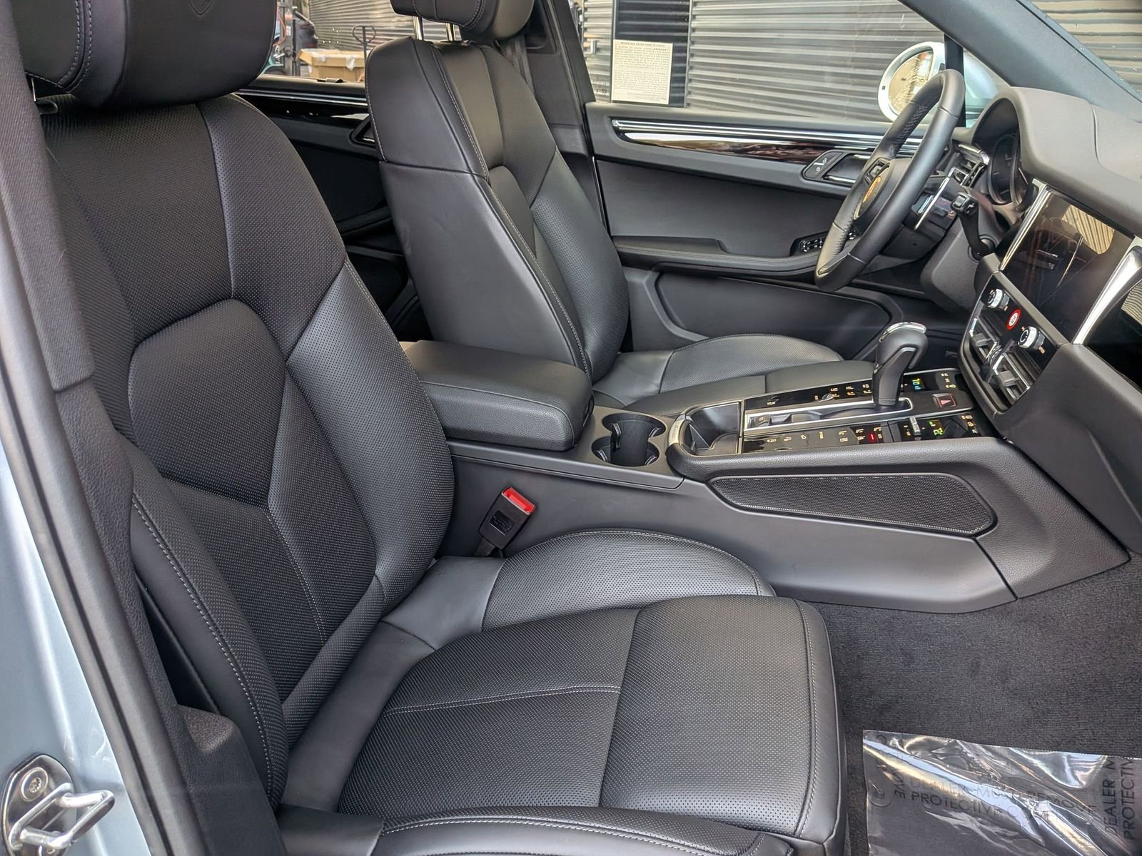 Certified 2026 Porsche Macan image 26