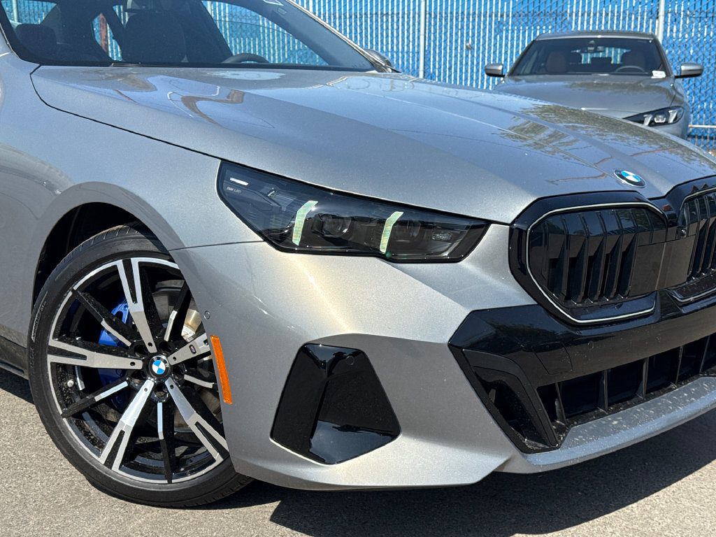 New 2026 BMW 530i xDrive w/ Executive Package AWD/4WD image 6