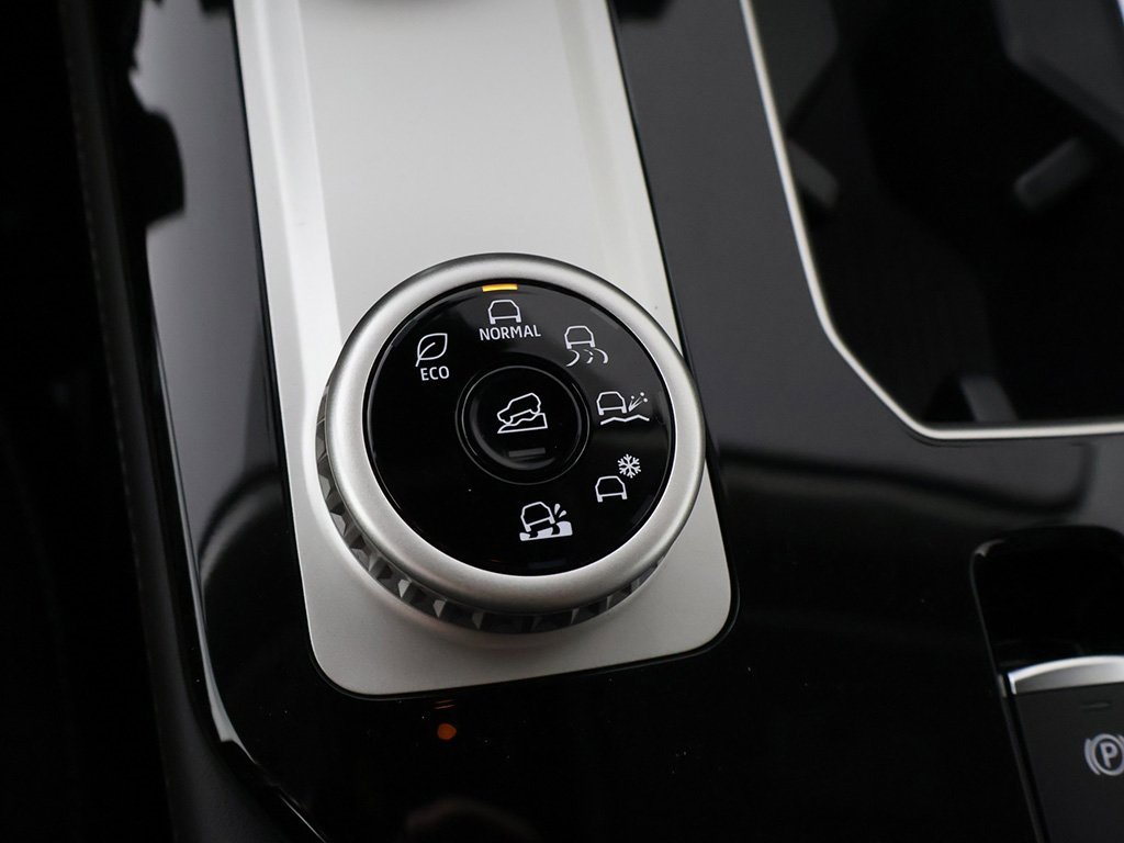 New 2025 Mitsubishi Outlander SE image 54