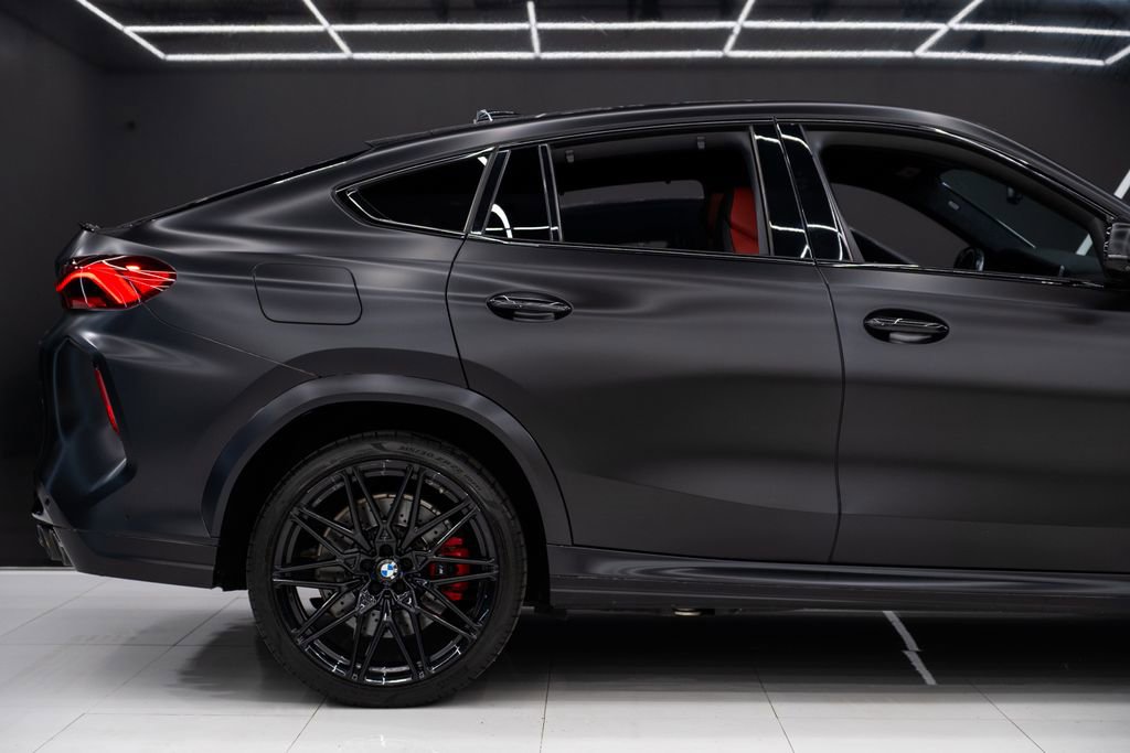 Used 2022 BMW X6 M w/ Competition Package image 10