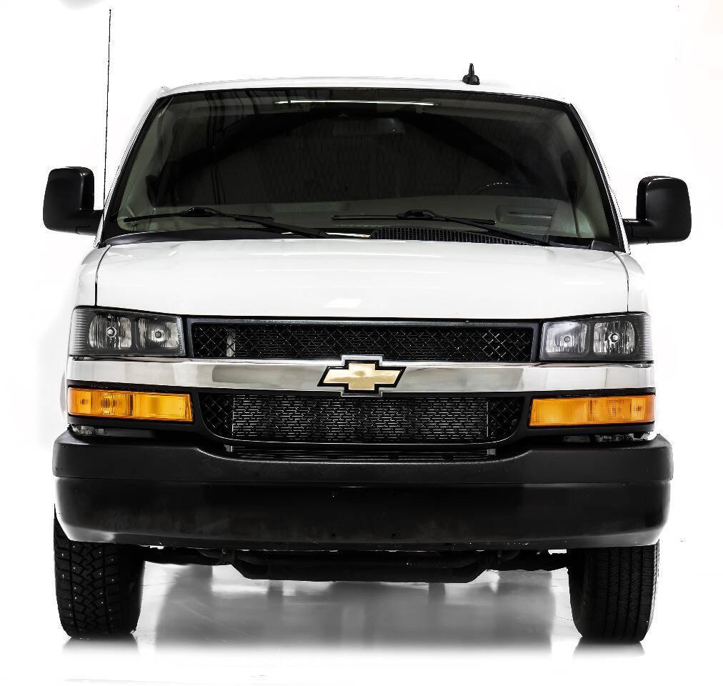 Used 2021 Chevrolet Express 2500 w/ Driver Convenience Package RWD image 7