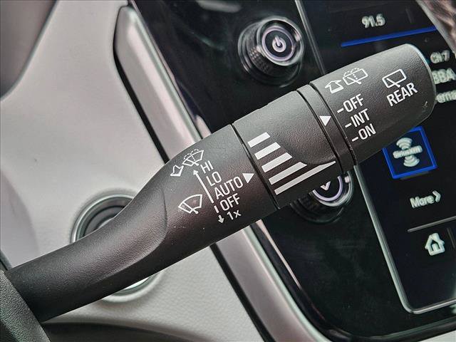 Used 2023 Chevrolet Bolt EUV Premier w/ Super Cruise Package FWD image 16