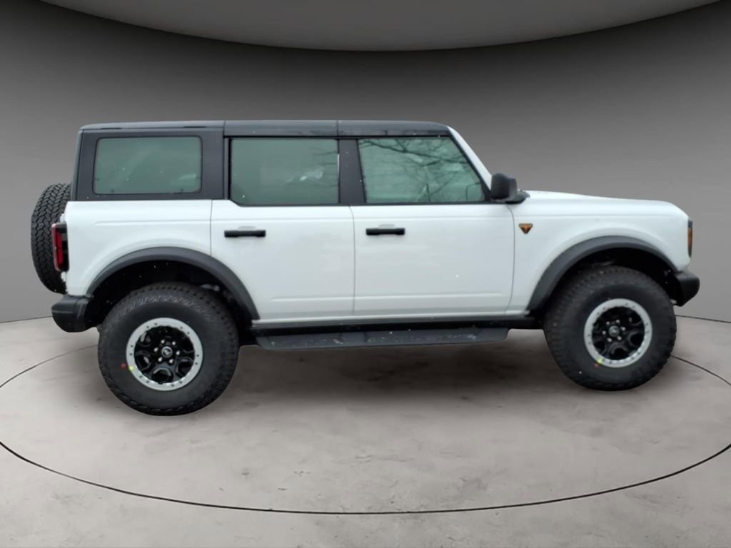 New 2026 Ford Bronco Badlands image 9