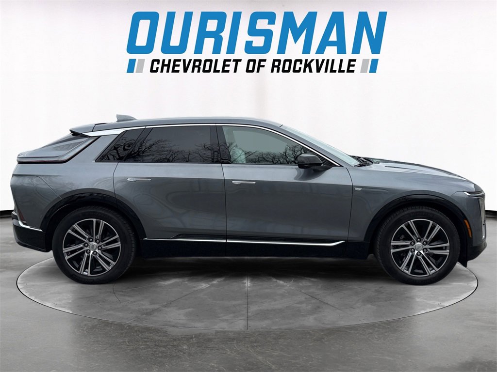 Used 2023 Cadillac Lyriq 2WD image 7
