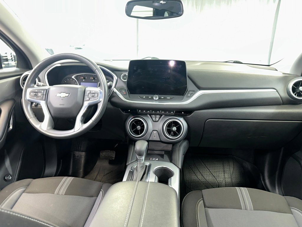 Certified 2023 Chevrolet Blazer LT w/ Convenience Package image 30