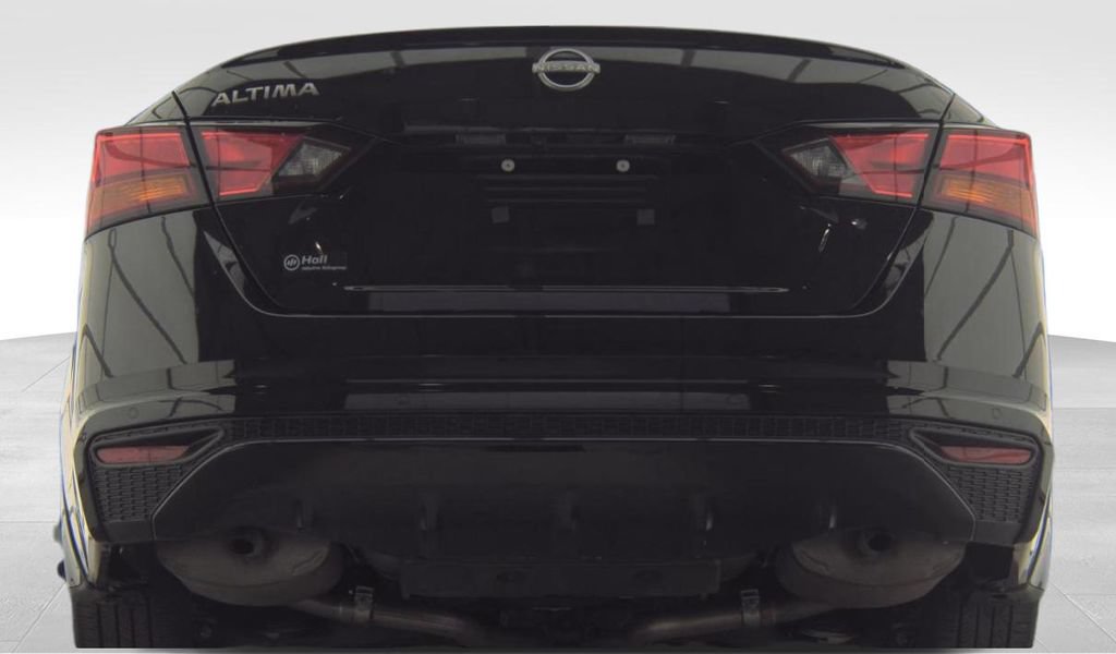 Used 2023 Nissan Altima 2.5 S FWD image 8