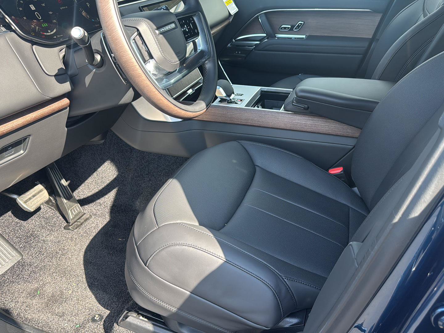 New 2026 Land Rover Range Rover SE AWD/4WD image 27