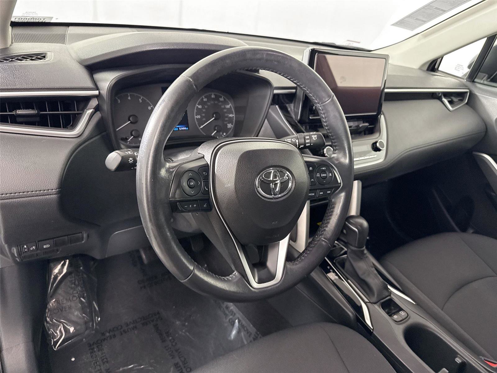 Certified 2023 Toyota Corolla Cross LE FWD image 4