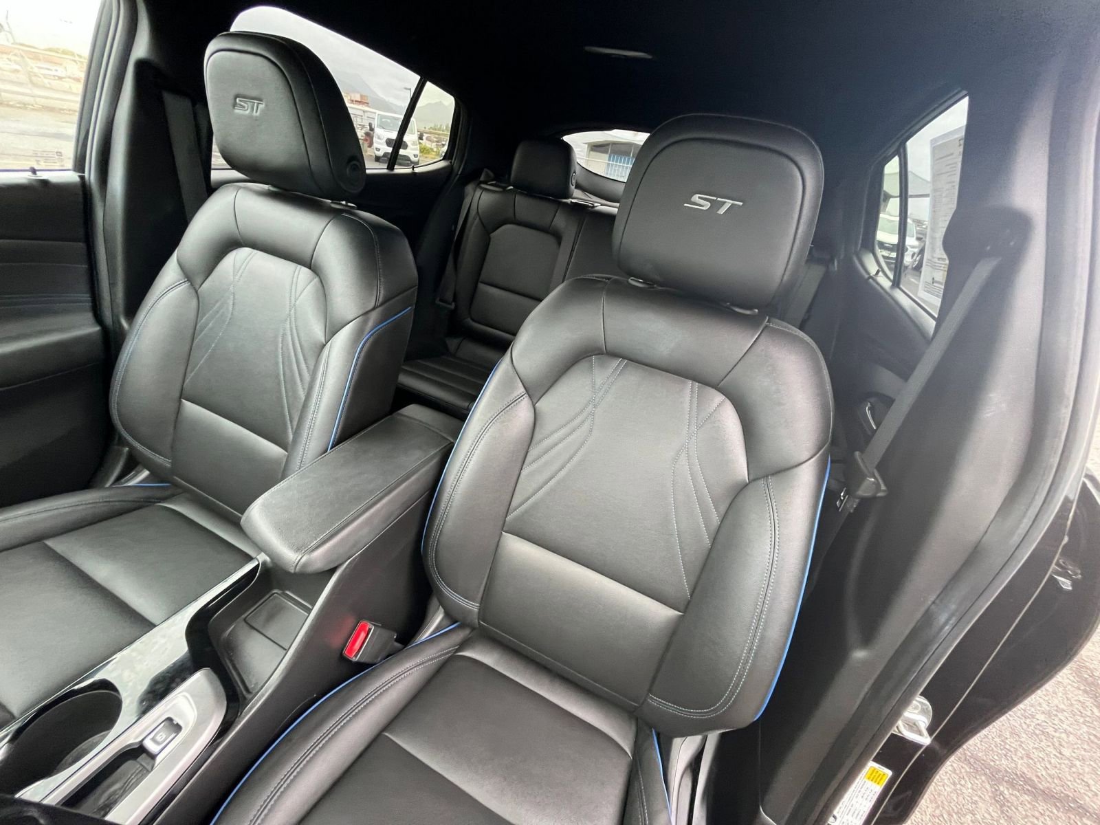 Used 2025 Buick Envista Sport Touring image 35