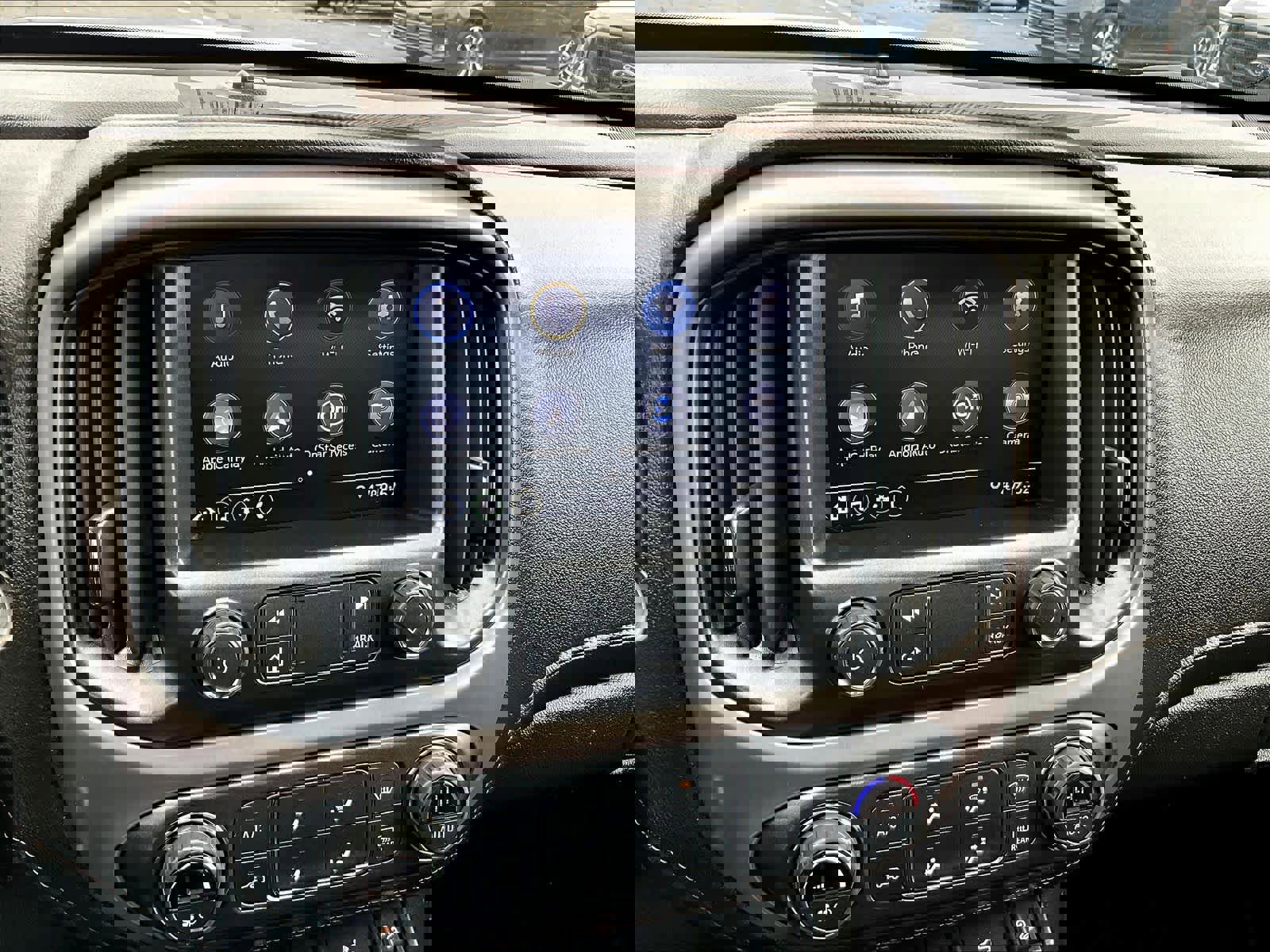 Used 2022 GMC Canyon AT4 w/ Trailering Package AWD/4WD image 26