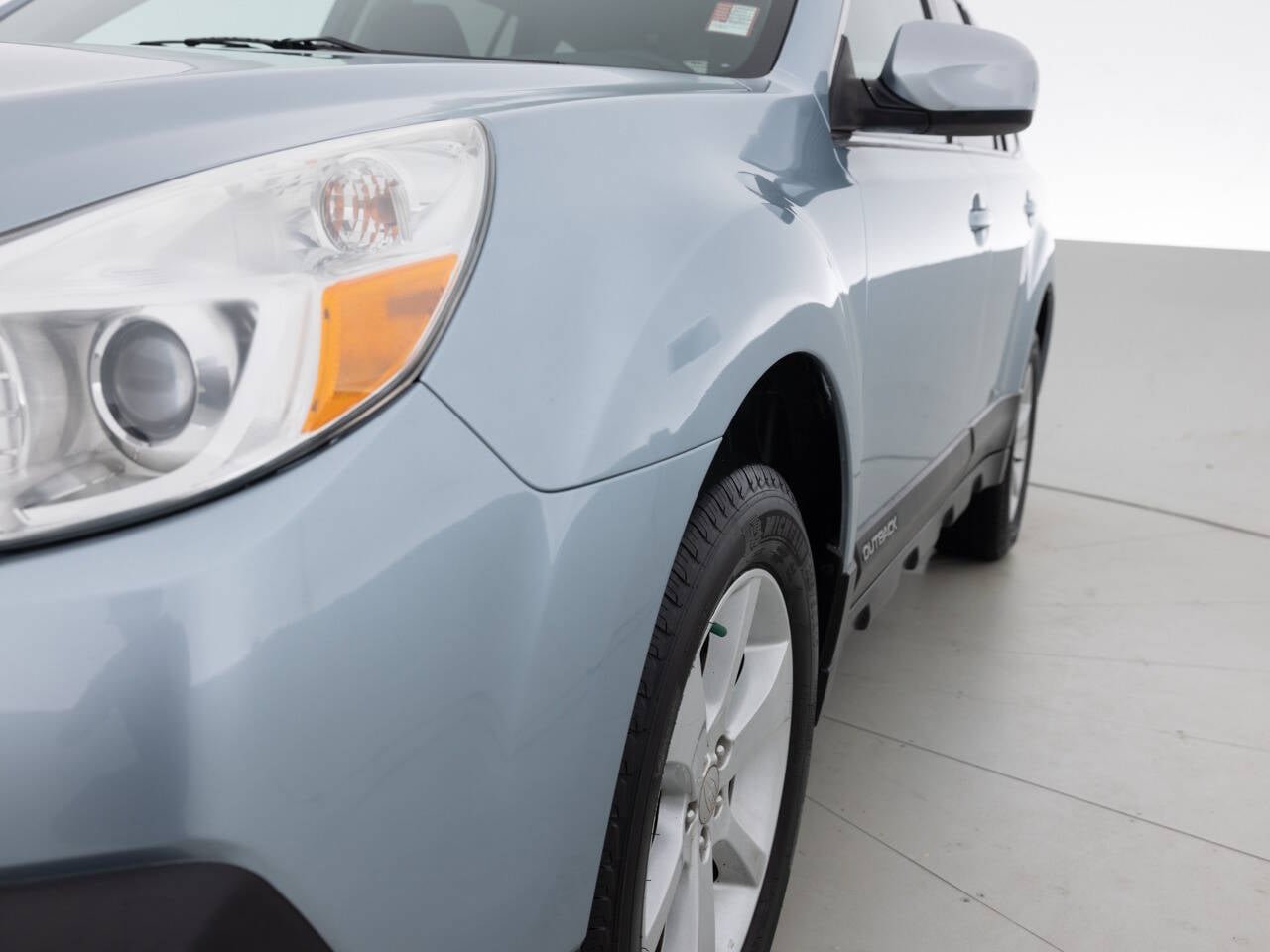 Used 2014 Subaru Outback 2.5i Premium image 12