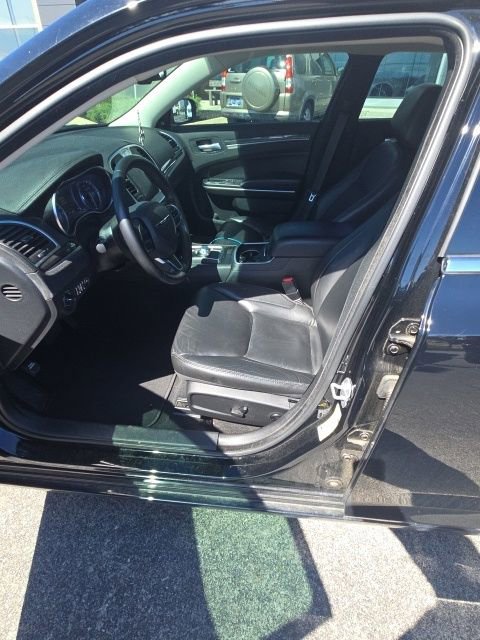 Used 2021 Chrysler 300 Touring L w/ Popular Equipment Group image 2