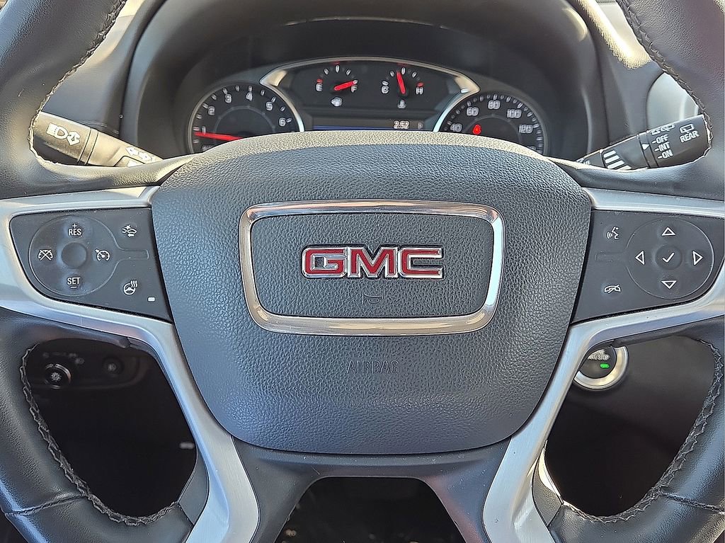 Used 2024 GMC Terrain SLT image 31