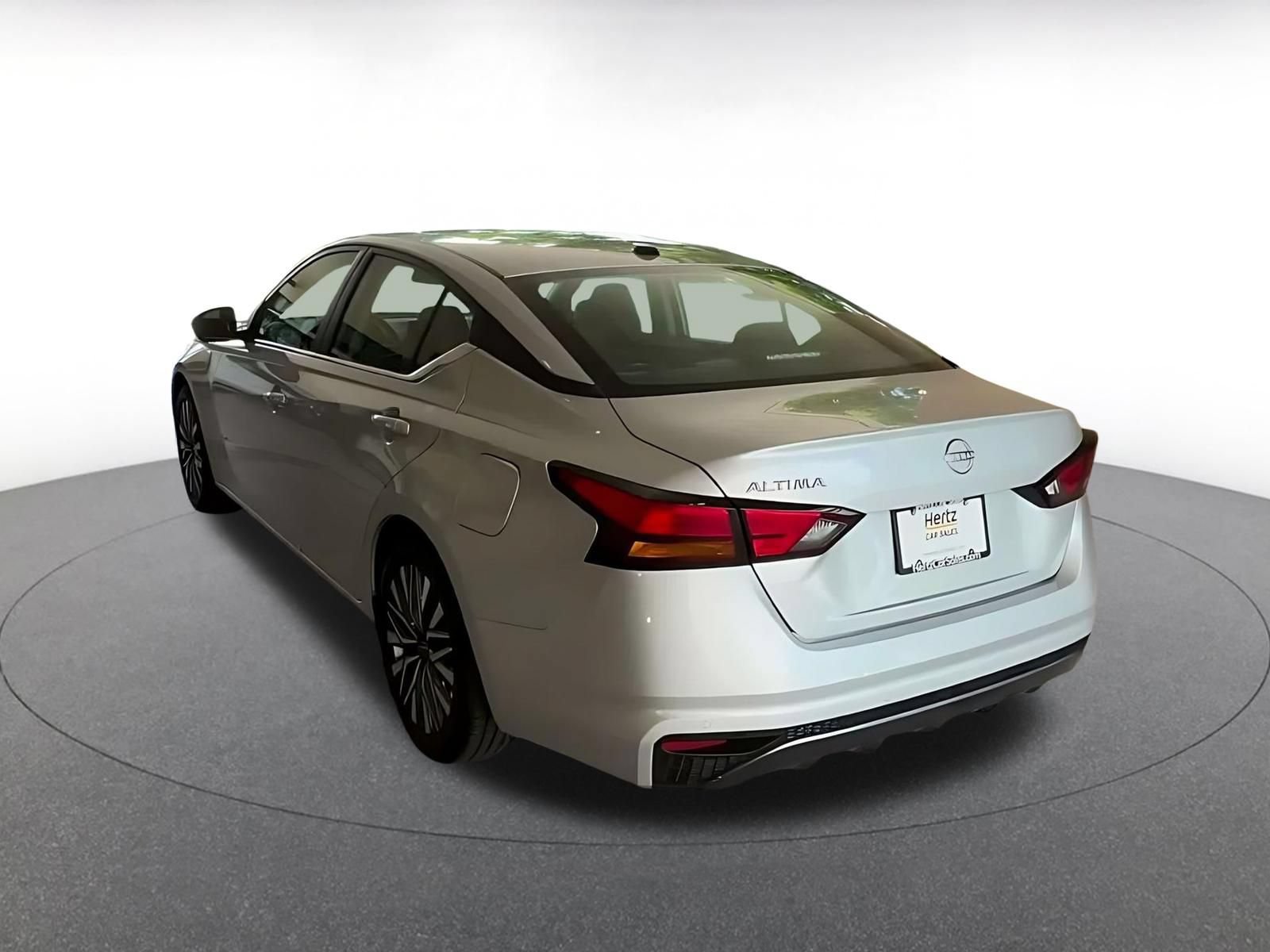 Used 2026 Nissan Altima 2.5 SV FWD image 9