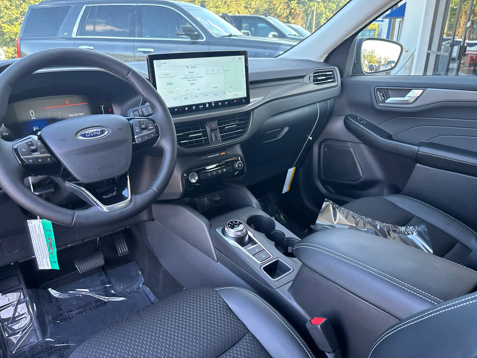 New 2025 Ford Escape SE image 19