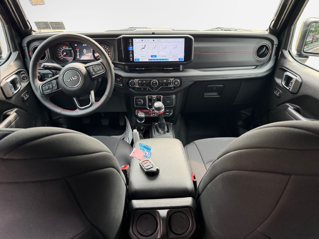 Used 2024 Jeep Wrangler Unlimited Rubicon w/ Convenience Group AWD/4WD image 21