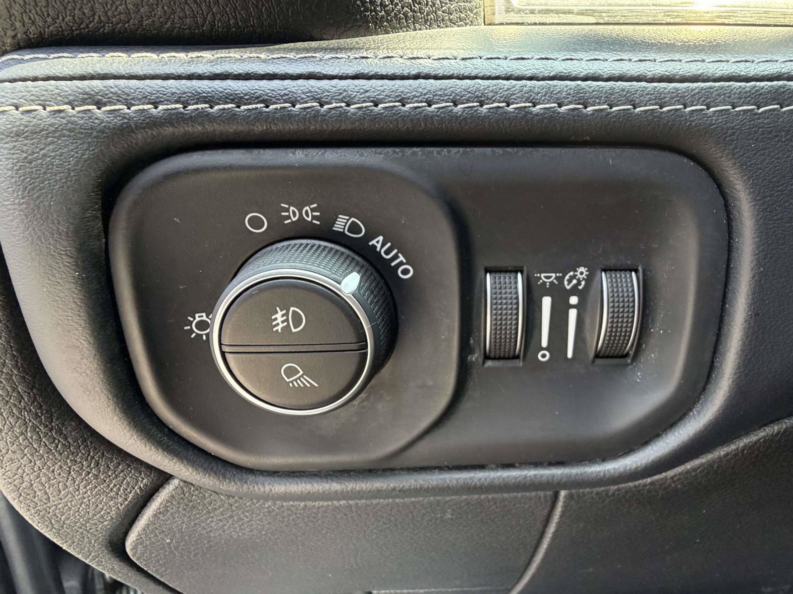 Used 2019 RAM 2500 Limited AWD/4WD image 24