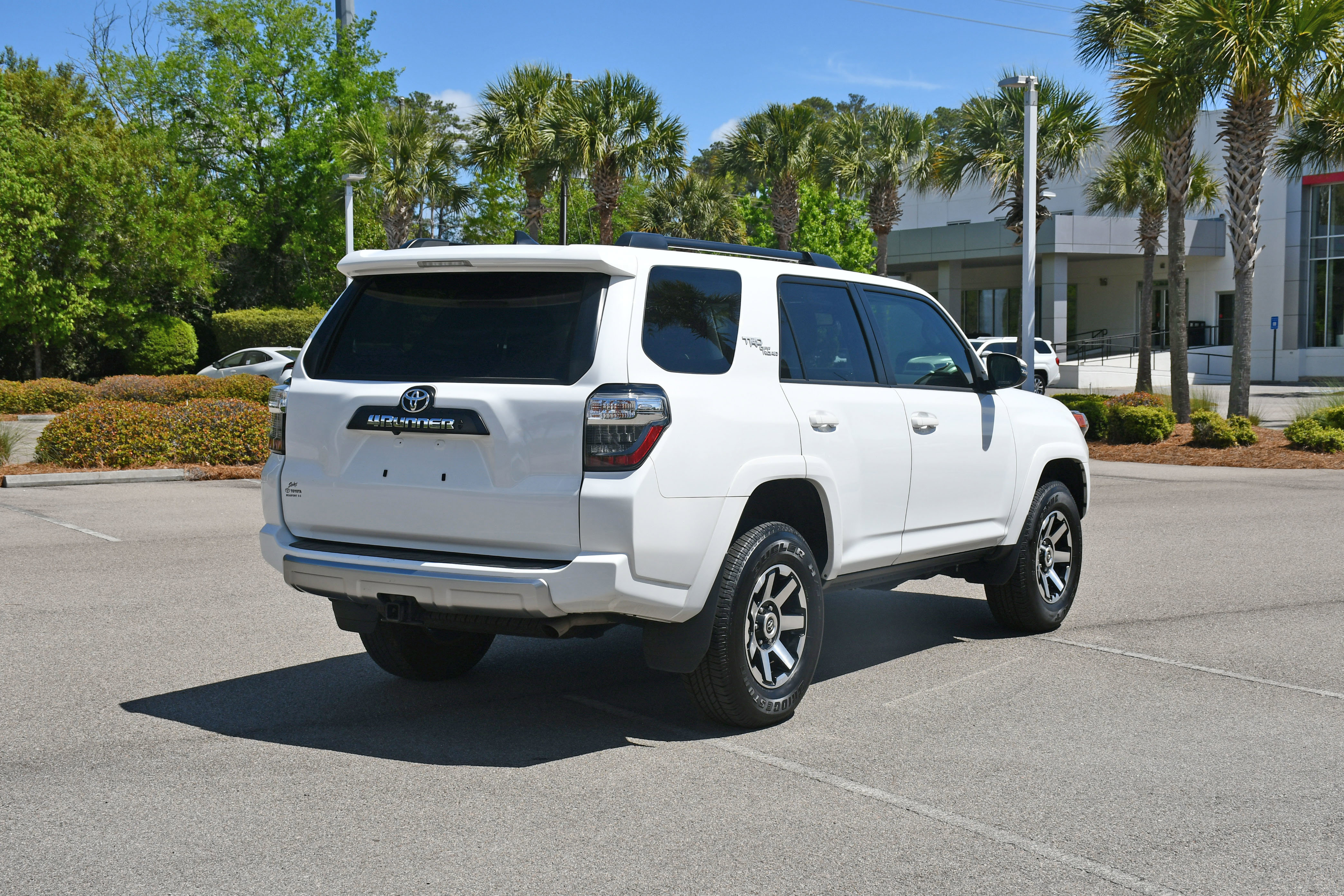 Certified 2024 Toyota 4Runner TRD Off-Road Premium w/ Moonroof Package AWD/4WD image 3