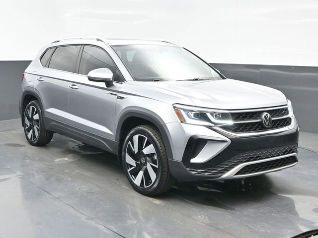 Used 2024 Volkswagen Taos SEL image 8