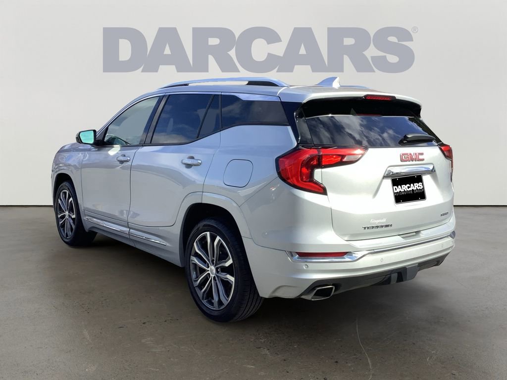 Used 2019 GMC Terrain Denali w/ Advanced Safety Package image 5
