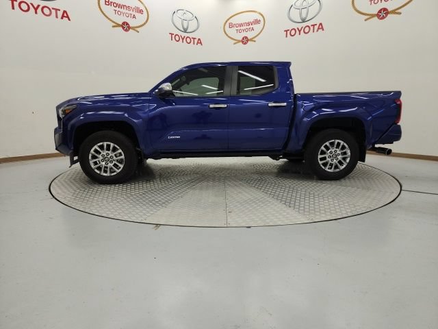 Used 2025 Toyota Tacoma Limited AWD/4WD image 5